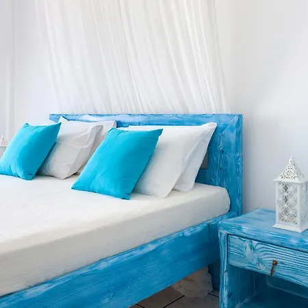 Thalia * Fira (Santorini)